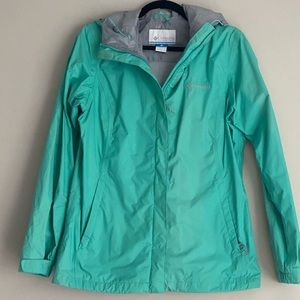 Columbia Aqua Omni-Tech Rain Jacket. Women’s Medium.